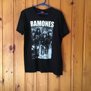 Ramones Medium T-shirt